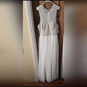 Elegant White and Silver Gown Size 15